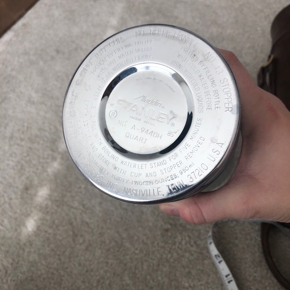 Vintage Aladdin Stanley Thermos A-944DH Green Quart With Leather Carrying Case - Picture 4 of 16